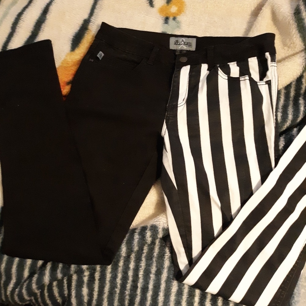 Beetlegeuse/black Royal Bones Jeans